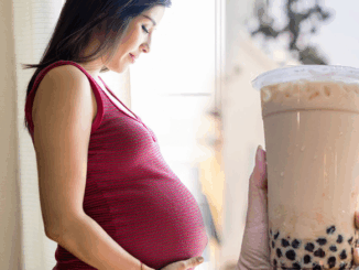 Bà bầu suýt mất con vì uống 1-2 ly trà sữa mỗi ngày: Cảnh báo từ ca sinh non ở tuần thứ 32