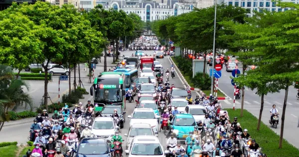 Hiện trạng tuyến đường gắn camera phạt nguội, thí điểm hệ thống giao thông thông minh ở Hà Nội Hiện trạng tuyến đường gắn camera phạt nguội, thí điểm hệ thống giao thông thông minh ở Hà Nội
