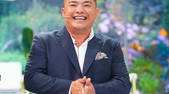 Hải Sapa làm gì để có tiền xây nhà hàng 100 tỷ, góp vốn lập công ty 50 tỷ? Hải Sapa làm gì để có tiền xây nhà hàng 100 tỷ, góp vốn lập công ty 50 tỷ?