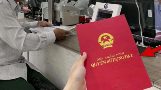 Lập di chúc hay chuyển nhượng khi cho con đất thì nhanh, tiện? Lập di chúc hay chuyển nhượng khi cho con đất thì nhanh, tiện?