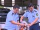 Tiêu hủy gần 2.000 gói bim bim giả mạo nhãn hiệu “Tăm cay Bà Tuyết”