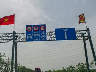 Nỗi khổ 'bò' sau xe chạy chậm bám làn trái: Khi nào hết cảnh ức chế trên đường?