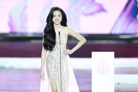 Tân Hoa hậu Hà Trúc Linh: Không cố gắng trở thành ai đó, dám sống đúng với con người thật của mình Tân Hoa hậu Hà Trúc Linh: Không cố gắng trở thành ai đó, dám sống đúng với con người thật của mình