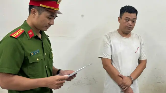 Vụ 4,2 triệu đồng/cuốc xe: Thêm một nạn nhân bị ép trả tiền gấp 3 lần Vụ 4,2 triệu đồng/cuốc xe: Thêm một nạn nhân bị ép trả tiền gấp 3 lần