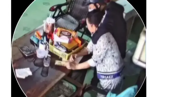 Vụ chủ tiệm tạp hóa ở Đồng Nai bị sát hại: Camera ghi lại cảnh đáng sợ Vụ chủ tiệm tạp hóa ở Đồng Nai bị sát hại: Camera ghi lại cảnh đáng sợ