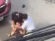 Hai cha con vừa đánh người chảy máu đầu vừa hỏi ‘mày biết tao là ai không?’