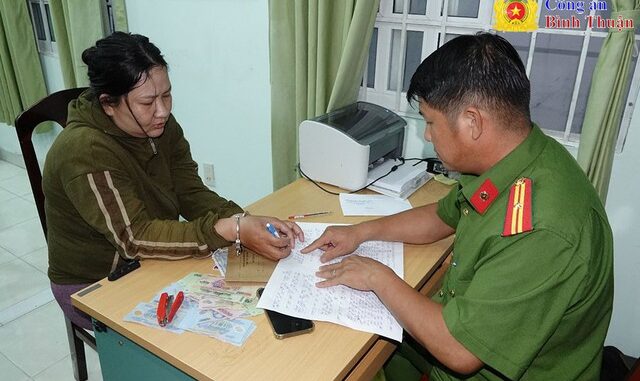 Bắt Nguyễn Thị Kim Ánh tại nhà riêng Bắt Nguyễn Thị Kim Ánh tại nhà riêng
