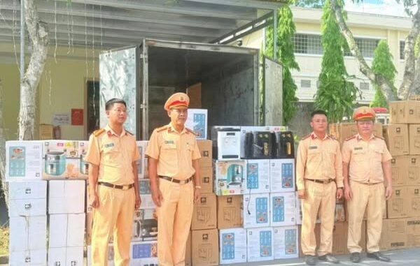 Thu giữ lô nồi chiên không dầu, máy lọc nước không rõ nguồn gốc xuất xứ Thu giữ lô nồi chiên không dầu, máy lọc nước không rõ nguồn gốc xuất xứ