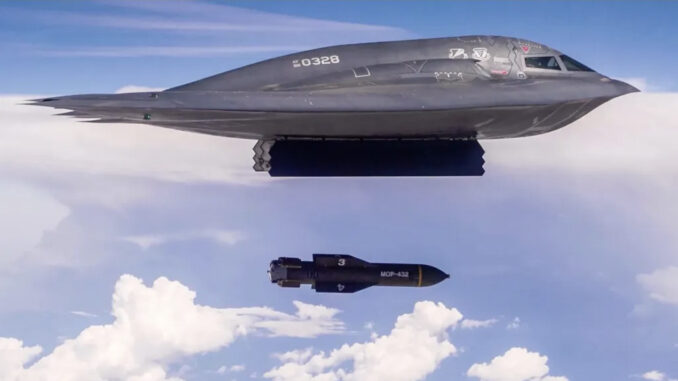 Mỹ dùng 6 quả bom phá boongke, 30 tên lửa Tomahawk tấn công Iran Mỹ dùng 6 quả bom phá boongke, 30 tên lửa Tomahawk tấn công Iran