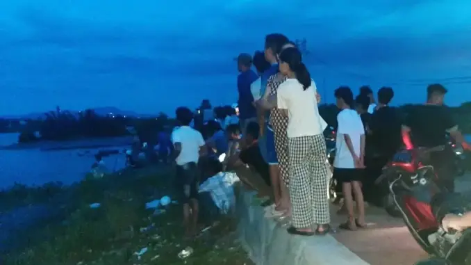 3 học sinh bị đuối nước tử vong ở Bình Định: Do rơi vào vòng xoáy, không thể thoát ra? 3 học sinh bị đuối nước tử vong ở Bình Định: Do rơi vào vòng xoáy, không thể thoát ra?