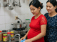 Đại gia đình tôi thuê chị Hòa làm giúp việc được 6 năm nay. Chúng tôi xem chị như người thân trong gia đình chứ không phải mối quan hệ chủ – tớ nữa. Tính chị Hòa thật thà, hiền lành, đảm đang, làm việc gì là gọn gàng, chỉn chu việc đó. Nhưng mấy ngày trước, tôi lại phát hiện chị Hòa có những biểu hiện khác thường…