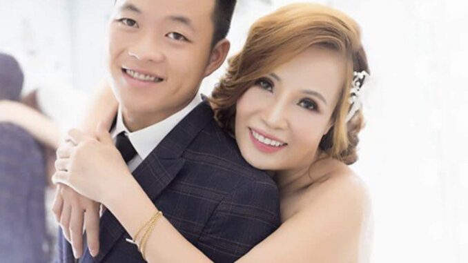 Chồng kém 36 tuổi của cô dâu Thu Sao đòi “ký giấy ly hôn” sau 6 năm, dân mạng đồn đoán cặp đôi sắp tan vỡ Chồng kém 36 tuổi của cô dâu Thu Sao đòi “ký giấy ly hôn” sau 6 năm, dân mạng đồn đoán cặp đôi sắp tan vỡ