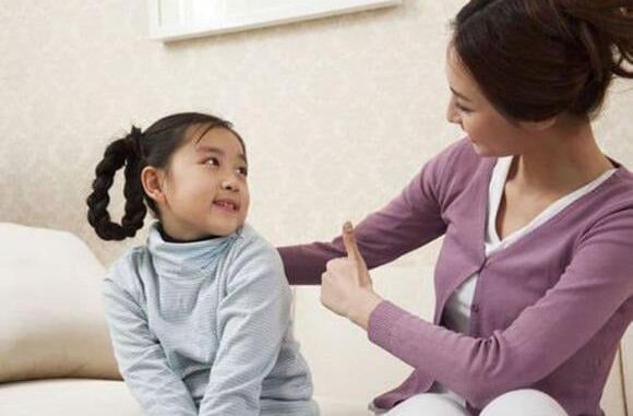Con cái hỗn hào, cha mẹ nên áp dụng ngay ‘Luật Quạ’: Cách dạy con vừa văn minh vừa đầy quyền uy Con cái hỗn hào, cha mẹ nên áp dụng ngay ‘Luật Quạ’: Cách dạy con vừa văn minh vừa đầy quyền uy