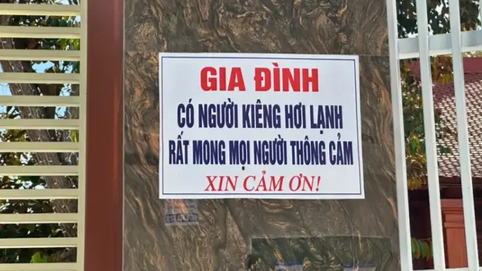 Một xóm gần 10 người mắc UT, dân sống trong lo lắng Một xóm gần 10 người mắc UT, dân sống trong lo lắng