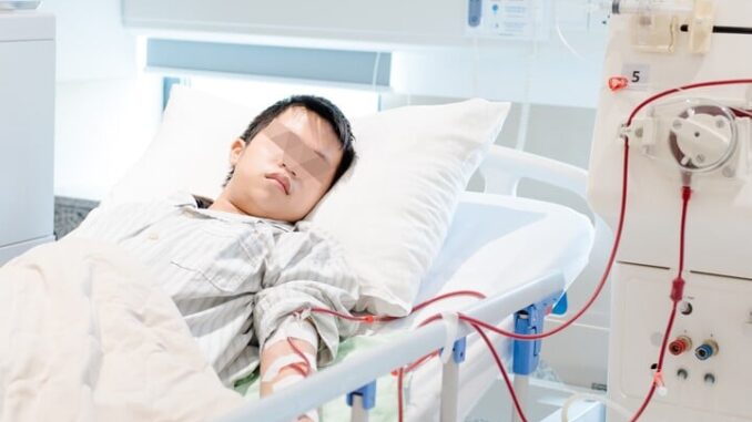 Nam s;inh 17 t;uổi suy t;hận giai đoạn cuối vì mỗi ngày uống 1 lon nước ngọt: Bác sĩ đưa ra cảnh báo Nam s;inh 17 t;uổi suy t;hận giai đoạn cuối vì mỗi ngày uống 1 lon nước ngọt: Bác sĩ đưa ra cảnh báo