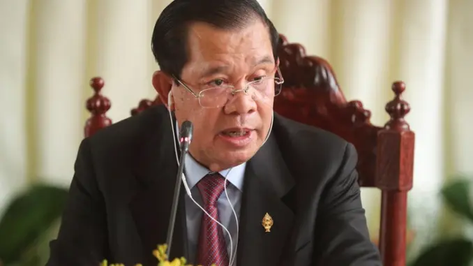 Ông Hun Sen dọa trả đũa kinh tế nếu Thái Lan ngừng bán dầu cho Campuchia Ông Hun Sen dọa trả đũa kinh tế nếu Thái Lan ngừng bán dầu cho Campuchia