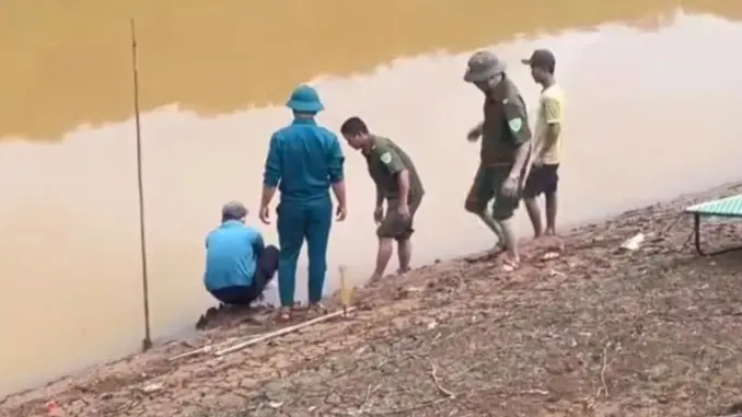 Quá kinhkhung Ninh Bình: Người mẹ haihung kể lại giây phút mở đường ống dẫn nước nhà nào cũng nên kiểm tra ngay Quá kinhkhung Ninh Bình: Người mẹ haihung kể lại giây phút mở đường ống dẫn nước nhà nào cũng nên kiểm tra ngay