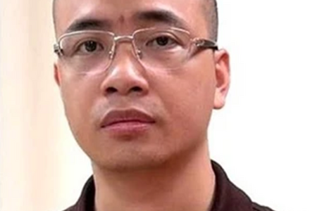 Phong toả tài sản Phó Tổng Giám đốc Công ty Cổ phần Z Holding Phong toả tài sản Phó Tổng Giám đốc Công ty Cổ phần Z Holding