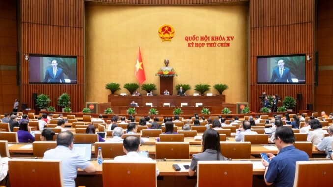 Chính thức bỏ tử hình với tội tham ô, nhận hối lộ Chính thức bỏ tử hình với tội tham ô, nhận hối lộ