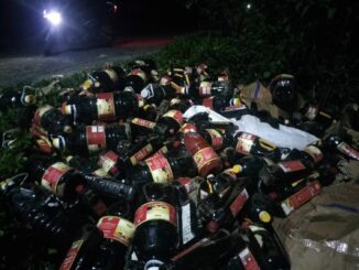 Quảng Nam, phát hiện hàng trăm chai nước mắm bị vứt bỏ