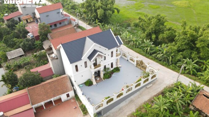 L:.ừ:.a của bà con hơn 2.000 tỷ đồng rồi xây cái biệt thự cỡ này đây, thật quá kinhkhung L:.ừ:.a của bà con hơn 2.000 tỷ đồng rồi xây cái biệt thự cỡ này đây, thật quá kinhkhung