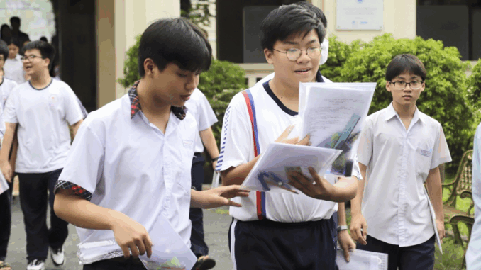 TP.HCM: 488 thí sinh đạt điểm 10 môn Ngoại ngữ trong kỳ thi vào lớp 10 TP.HCM: 488 thí sinh đạt điểm 10 môn Ngoại ngữ trong kỳ thi vào lớp 10