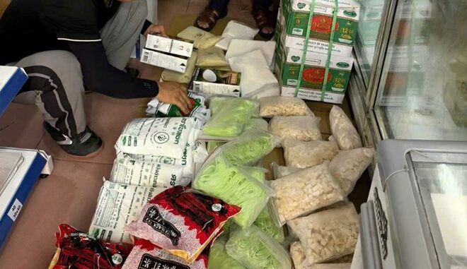 Phát hiện hàng trăm sản phẩm thực phẩm không rõ nguồn gốc ở Thái Bình Phát hiện hàng trăm sản phẩm thực phẩm không rõ nguồn gốc ở Thái Bình