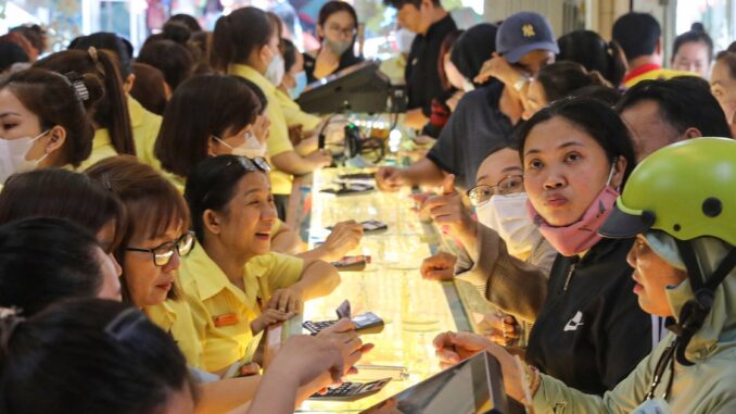 Đề xuất giao dịch vàng từ 20 triệu đồng trở lên bắt buộc phải chuyển khoản