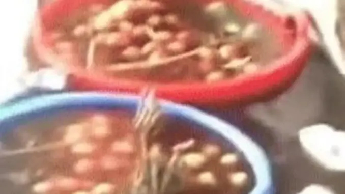 Sự thật đằng sau video "ngâm vải trong thu:ố:c" gây hoang mang Sự thật đằng sau video "ngâm vải trong thu:ố:c" gây hoang mang