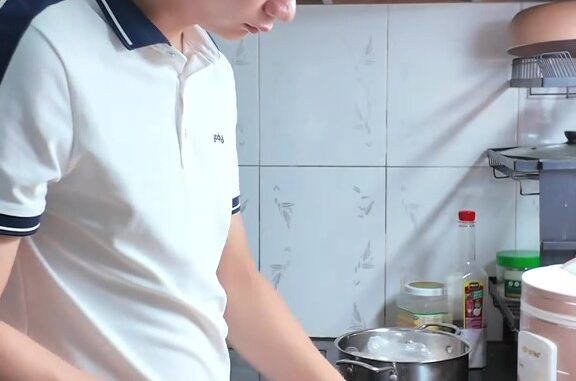Người chồng Hà Nội chăm vợ mang thai bị x:uất h:uyết não thông báo đã bỏ nhà đi vì quá khổ sở Người chồng Hà Nội chăm vợ mang thai bị x:uất h:uyết não thông báo đã bỏ nhà đi vì quá khổ sở