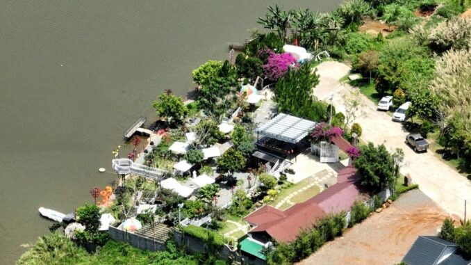 Diễn biến mới vụ quán cà phê trên đất nông nghiệp của nguyên cán bộ toà án Diễn biến mới vụ quán cà phê trên đất nông nghiệp của nguyên cán bộ toà án