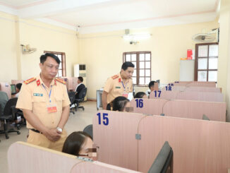 Thi sát hạch GPLX ở Hà Nội: Cứ 10 người thi có gần 6 người t;;rượt