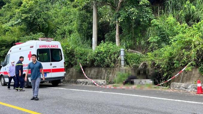 Trời ơi đảo Sơn Trà ngay lúc này! Cả nước thương xót nam du khách Trời ơi đảo Sơn Trà ngay lúc này! Cả nước thương xót nam du khách