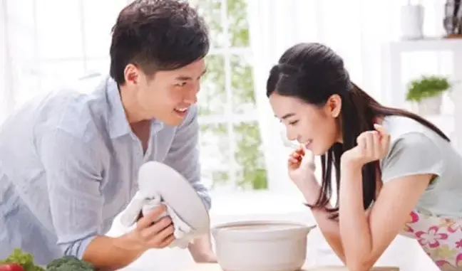 Muốn chồng luôn theo đuổi vợ như thời còn yêu thì đàn bà phải nhớ 4 điều này