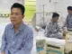 Mưa to, du khách yêu cầu về bờ nhưng chủ tàu động viên ’sắp đến điểm đầu tiên’
