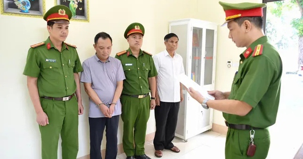 B:ắt giám đốc Công ty Athena vì sản xuất kem chống nắng, mỹ phẩm gi:ả B:ắt giám đốc Công ty Athena vì sản xuất kem chống nắng, mỹ phẩm gi:ả