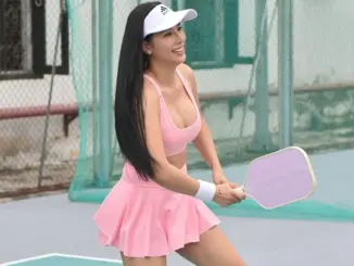 Vợ chồng lục đục vì pickleball