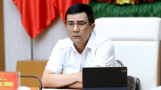 Bất ngờ với nghề nghiệp mới của Cựu Phó CT tỉnh Phú Thọ sau khi tham gia đường dây d/;a;nh;b;ac Bất ngờ với nghề nghiệp mới của Cựu Phó CT tỉnh Phú Thọ sau khi tham gia đường dây d/;a;nh;b;ac