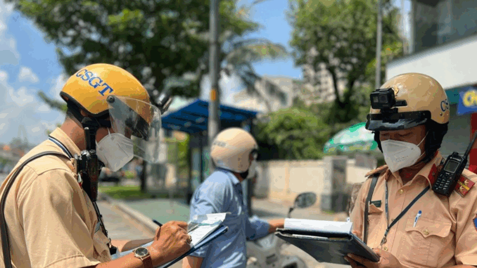 Từ nay, người đi xe máy có thể bị phạt tới 6 triệu đồng nếu vi phạm lỗi phổ biến này