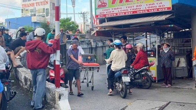 CÀ MAU: Em đ:âm anh t:ử v:ong CÀ MAU: Em đ:âm anh t:ử v:ong