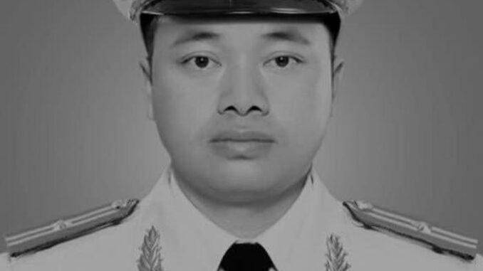 Thiếu tá Công an