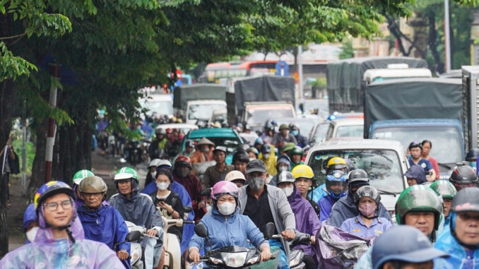 Hà Nội c:.ấ:.m xe máy xăng: Người dân được hỗ trợ gì? Bà con hết lo nhé Hà Nội c:.ấ:.m xe máy xăng: Người dân được hỗ trợ gì? Bà con hết lo nhé
