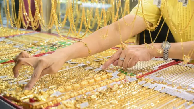 Giá vàng hôm nay (14/7): Vàng trong nước và thế giới vẫn neo ở mức cao Giá vàng hôm nay (14/7): Vàng trong nước và thế giới vẫn neo ở mức cao