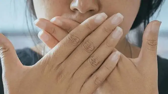 Miệng bị khô và đắng khi ngủ ban đêm thì cần đi khám ngay vì có thể bạn đang mắc 5 b:ệ:n:h này Miệng bị khô và đắng khi ngủ ban đêm thì cần đi khám ngay vì có thể bạn đang mắc 5 b:ệ:n:h này