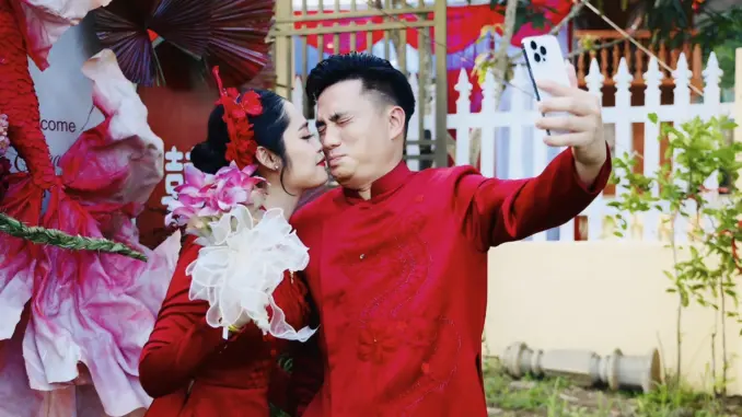 Hoa hậu 99 tất bật chuẩn bị đám cưới với chồng Phó giám đốc, làm 1 thứ khác biệt hẳn trong Vbiz