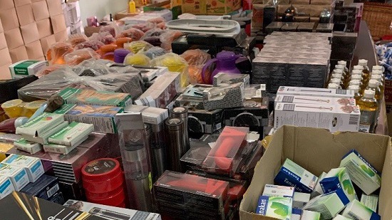 Nghiên cứu gây sốc khi đặt mua mỹ phẩm trên các sàn thương mại điện tử