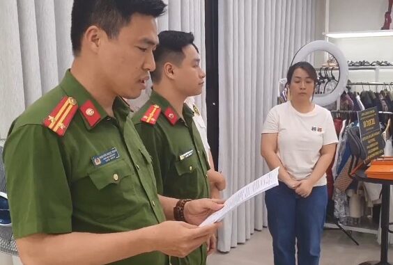 Khám xét khẩn cấp nơi livestream, tạm giữ hình sự Nguyễn Thị Thu Hường