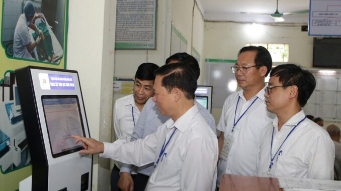 Hà Nội triển khai hàng loạt ‘bệnh viện không giấy tờ’ Hà Nội triển khai hàng loạt ‘bệnh viện không giấy tờ’