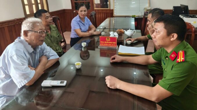 Cụ ông phải trả 520 triệu đồng t:.iền cước viễn thông dù không dùng: Sự thật đằng sau quá kinhhoang Cụ ông phải trả 520 triệu đồng t:.iền cước viễn thông dù không dùng: Sự thật đằng sau quá kinhhoang
