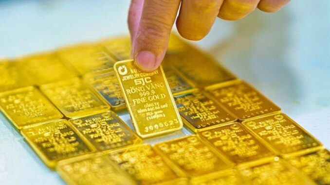 Chiều 14/7: Giá vàng thế giới vọt tăng, vàng nhẫn, vàng SJC trong nước neo cao Chiều 14/7: Giá vàng thế giới vọt tăng, vàng nhẫn, vàng SJC trong nước neo cao